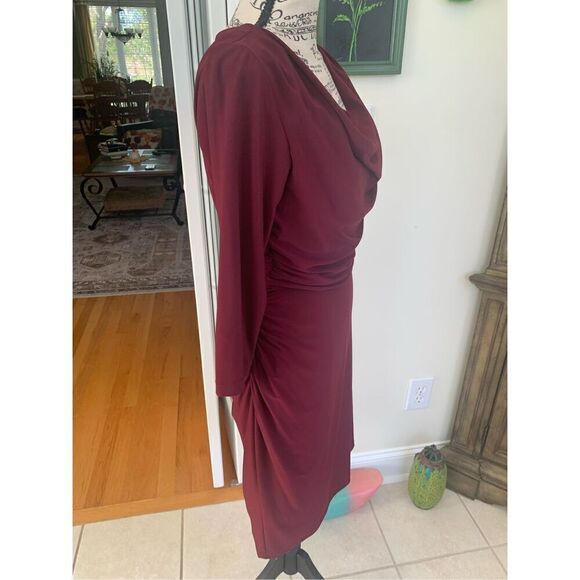 Ronni Nicole Fitted Burgundy Dress - Picture 2 of 8